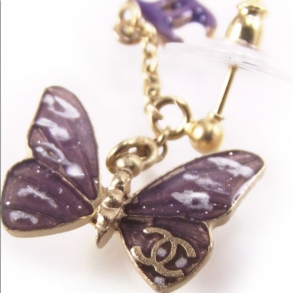 💯 Authentic Chanel Butterfly Earrings - Picture 5 of 5